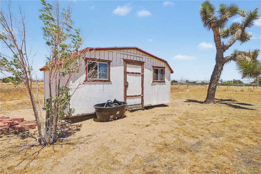 13451 Sonora Road Phelan, CA 92371 - Photo 27 of 35