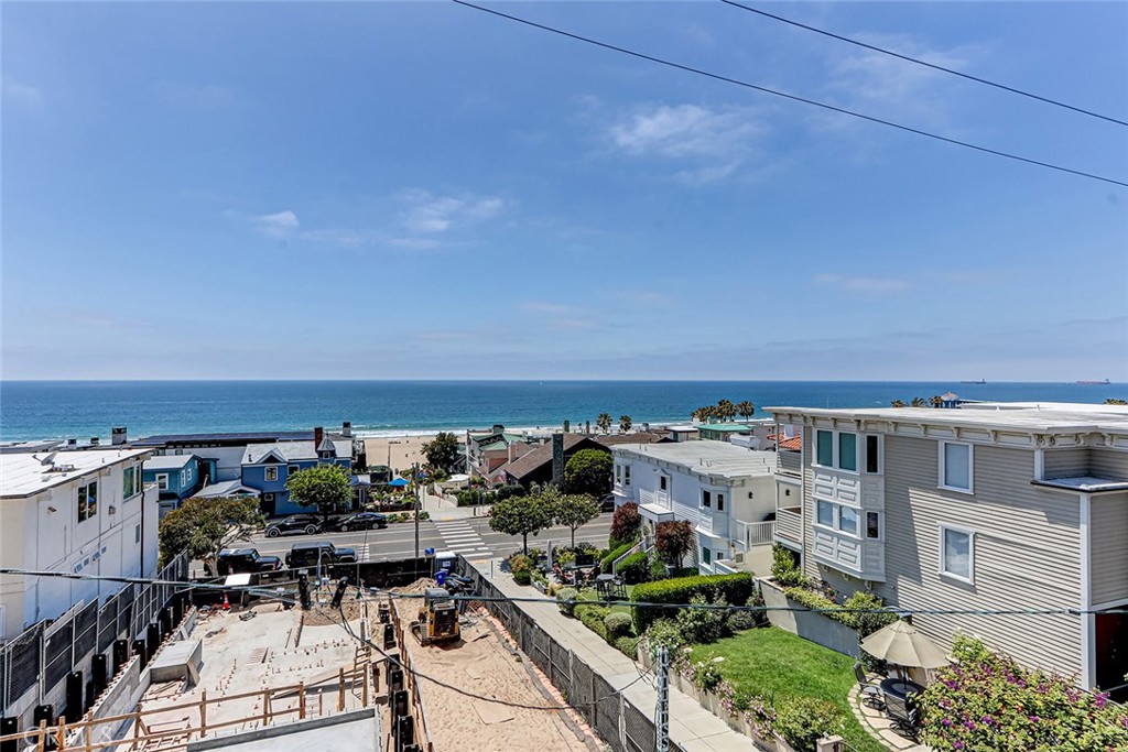 216 4th Street Manhattan Beach, CA 90266 - Photo 15 of 43