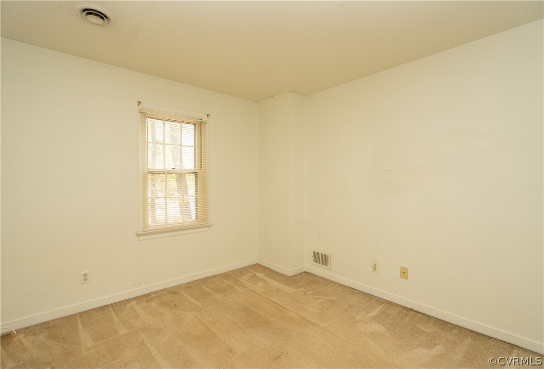 4624 Rabbit Foot Lane Chesterfield, VA 23236 - Photo 20 of 27 an empty room with a window