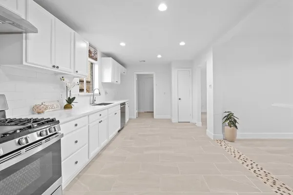 $2,500 | 6606 Winkleman Road, Houston, TX 77083