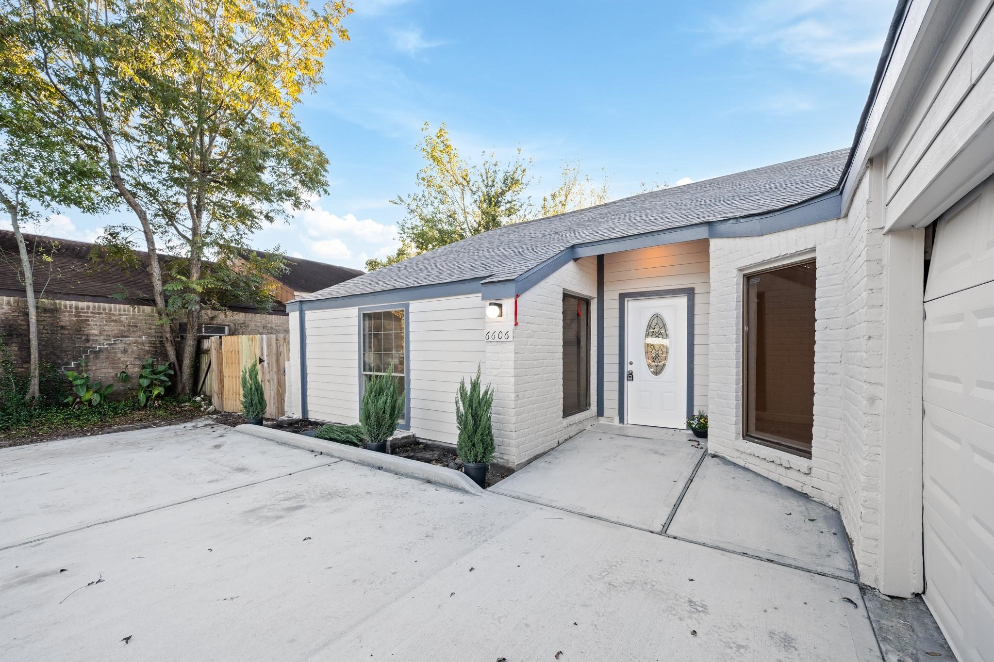 6606 Winkleman Road Houston, TX 77083 - Photo 3 of 44