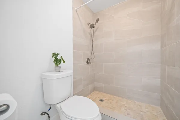 $2,500 | 6606 Winkleman Road, Houston, TX 77083