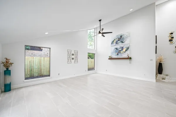 $2,500 | 6606 Winkleman Road, Houston, TX 77083