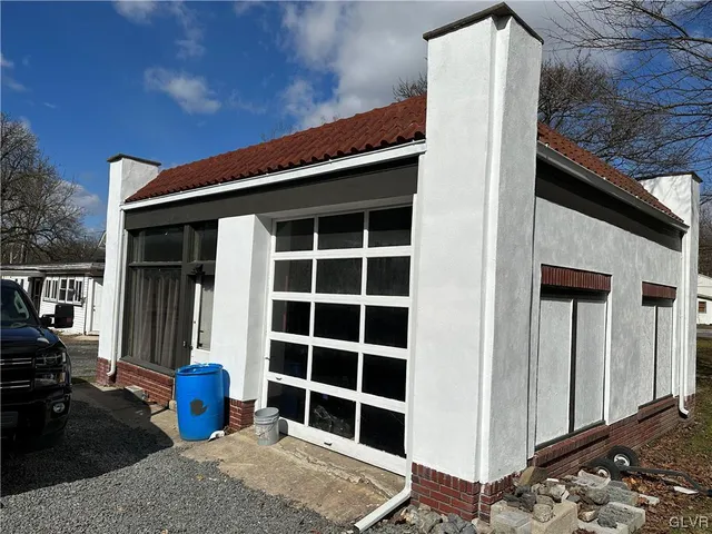 $1,300,000 | 1563 Old Highway 22, Lenhartsville, PA 19534