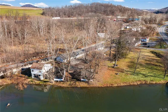$1,300,000 | 1563 Old Highway 22, Lenhartsville, PA 19534