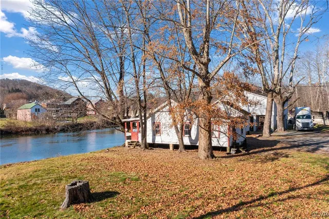 $1,300,000 | 1563 Old Highway 22, Lenhartsville, PA 19534