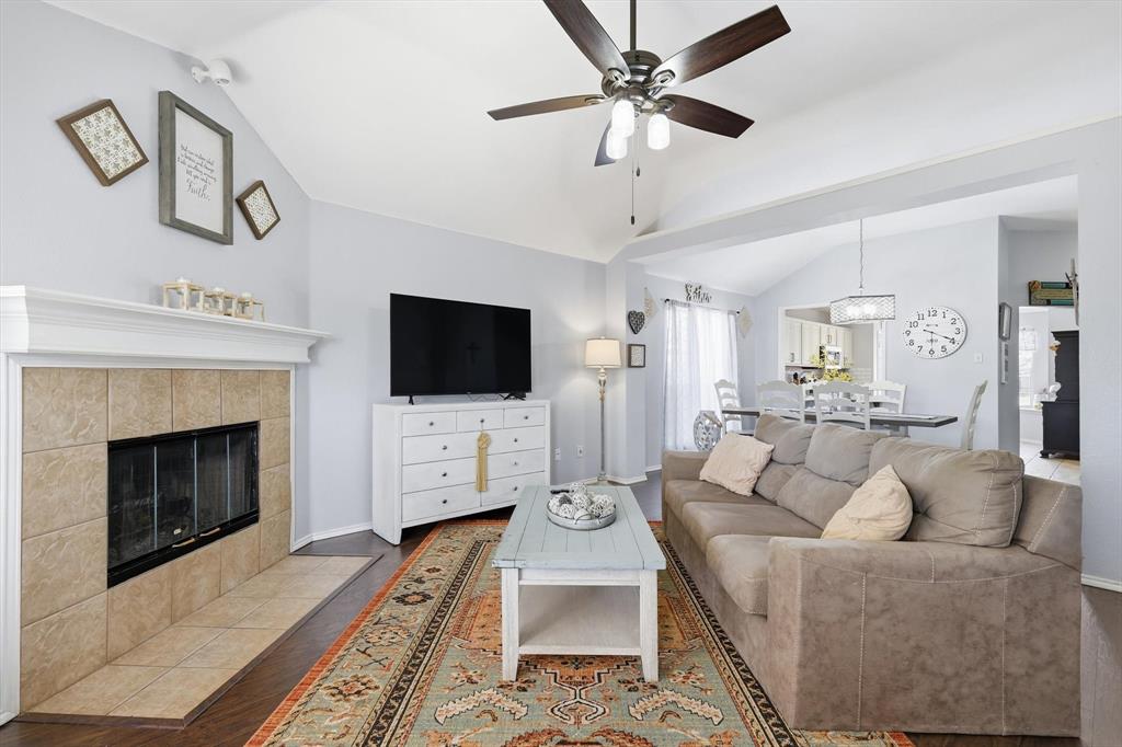 1305 Rye Glen Drive Midlothian, TX 76065 - Photo 16 of 36