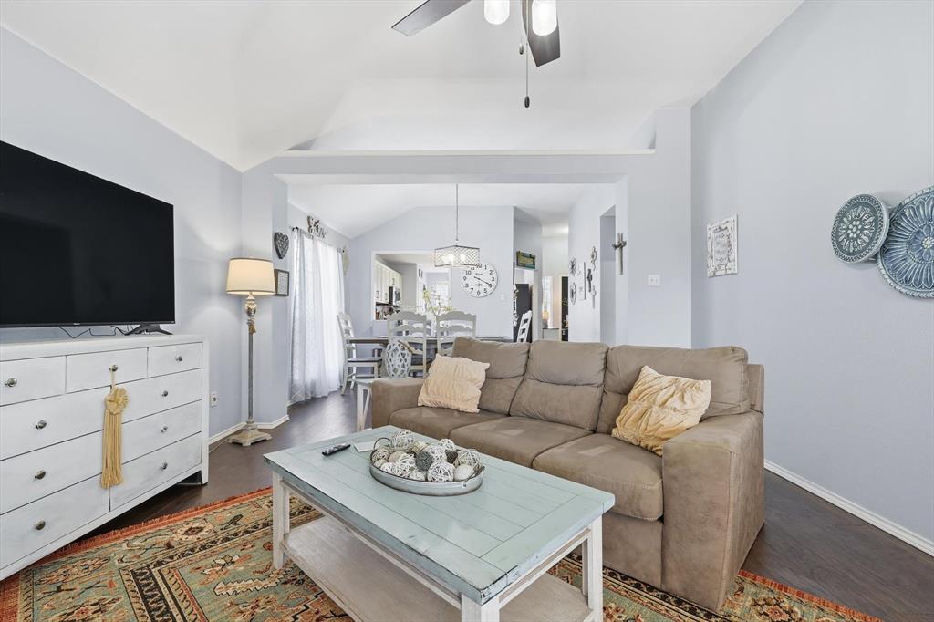 1305 Rye Glen Drive Midlothian, TX 76065 - Photo 17 of 36