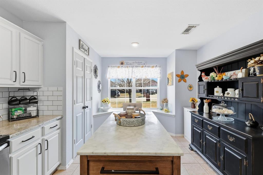 1305 Rye Glen Drive Midlothian, TX 76065 - Photo 8 of 36