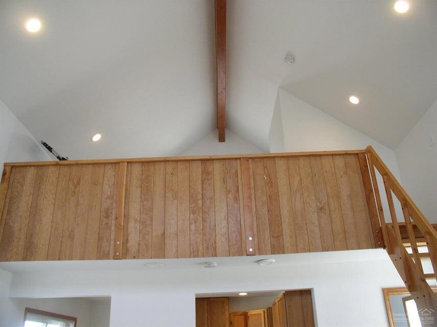 57655 Fall Road Christmas Valley, OR 97641 - Photo 12 of 25 a view of entryway