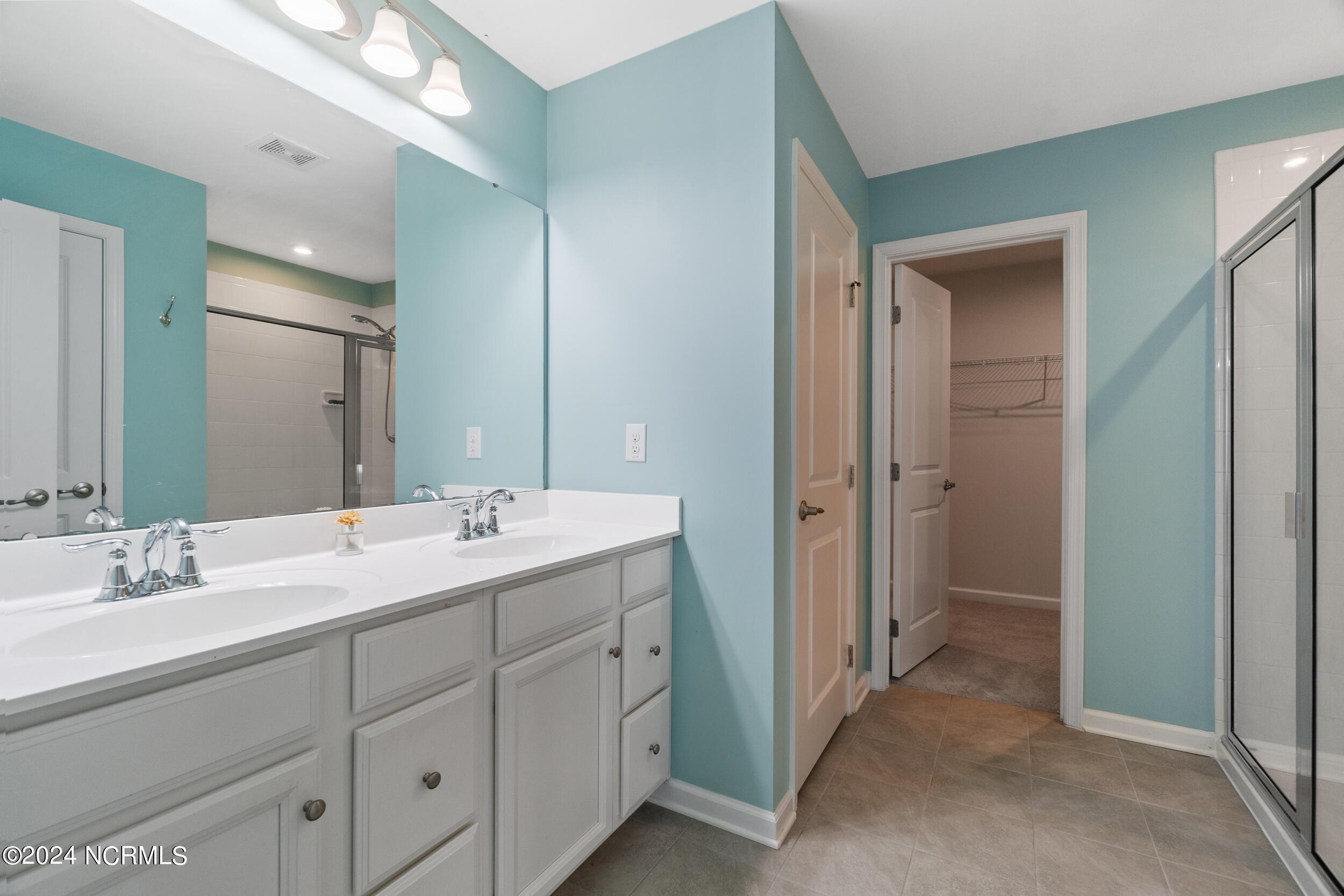 115 Sunny Lake Road Moyock, NC 27958 - Photo 35 of 58 Beatufiul double bowl vanity
