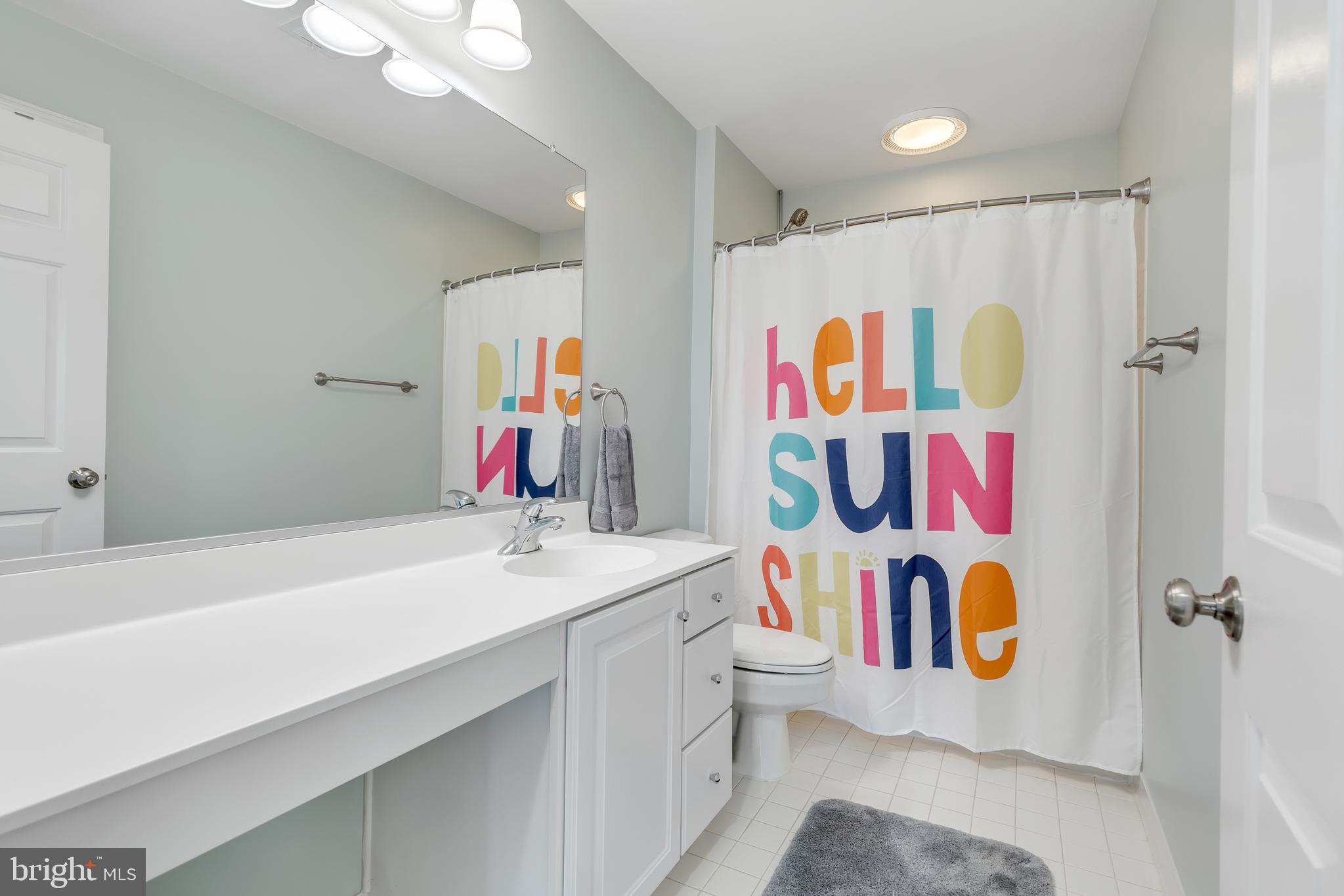 14413 Clubhouse Road Gainesville, VA 20155 - Photo 37 of 59 Hall Bathroom