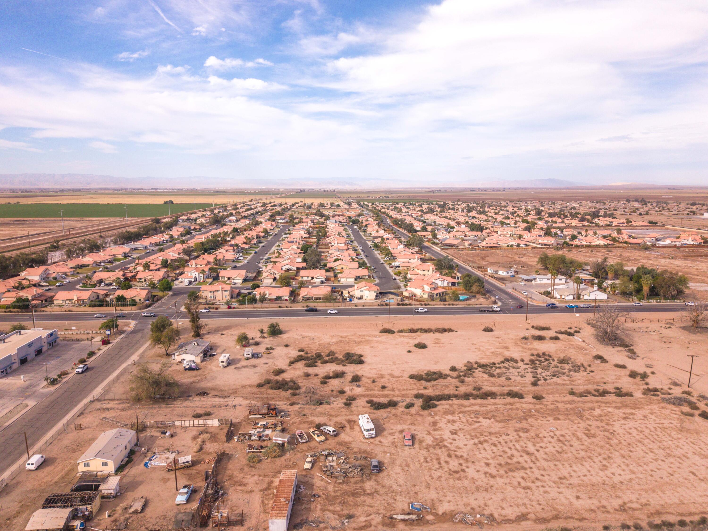 498 West Wall Road Imperial, CA 92251 - Photo 11 of 13 a view of city and ocean