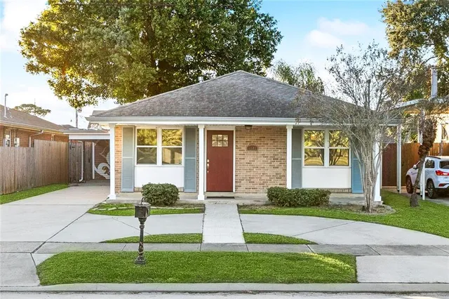 $320,000 | 6548 Pontchartrain Boulevard, New Orleans, LA 70124