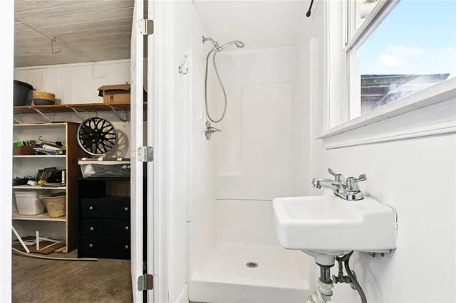 $320,000 | 6548 Pontchartrain Boulevard, New Orleans, LA 70124