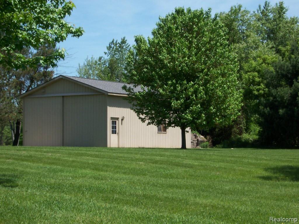 69250 Dequindre Road Romeo, MI 48065 - Photo 8 of 29 5.JPG