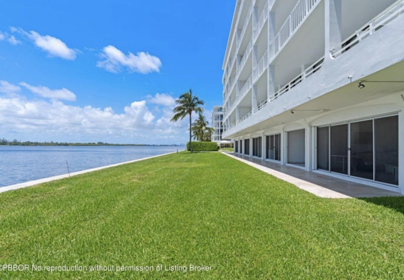 2784 South Ocean Boulevard, Unit 201E Palm Beach, FL 33480 - Photo 4 of 40 Cabana Intracoastal -direct