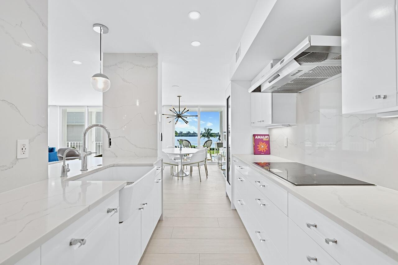 2784 South Ocean Boulevard, Unit 201E Palm Beach, FL 33480 - Photo 8 of 40 Kitchen