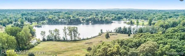 $390,000 | 1 Edgemont Drive Drive, Howell, MI 48855