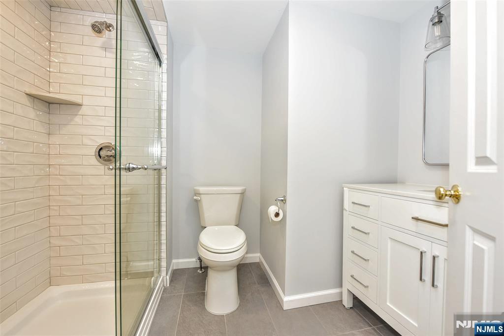 72 Ridgewald Avenue Waldwick, NJ 07463 - Photo 18 of 30 Gallery Image 18