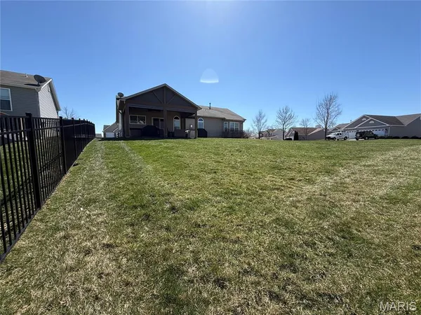 $449,900 | 401 Shady River Drive, O'Fallon, MO 63366