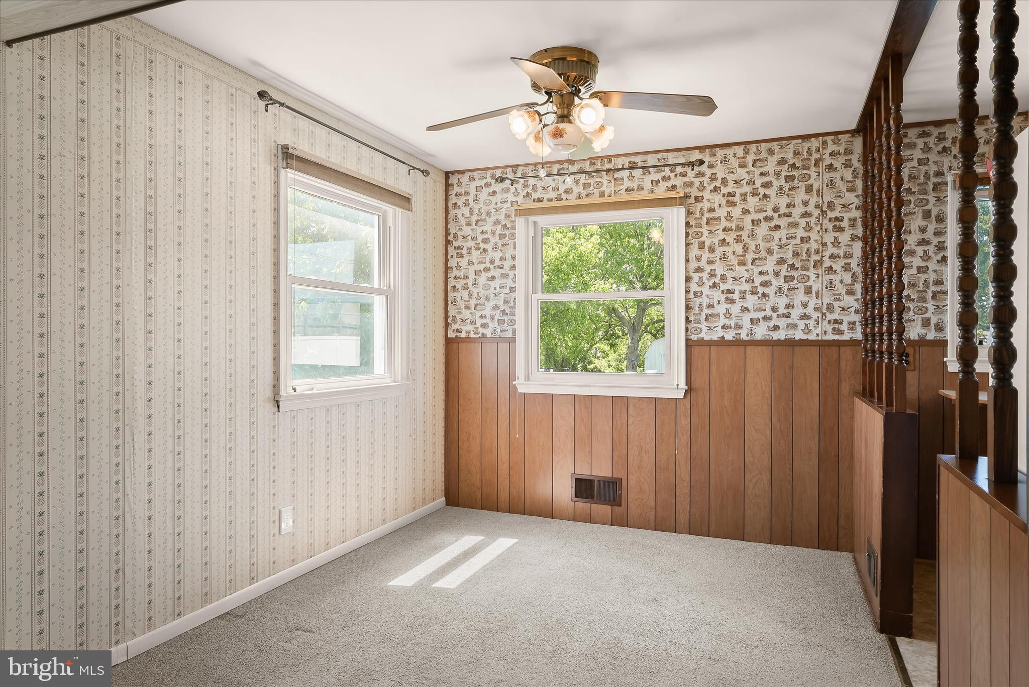 5810 Ritchie Street Glen Burnie, MD 21061 - Photo 12 of 55 an empty room with a window