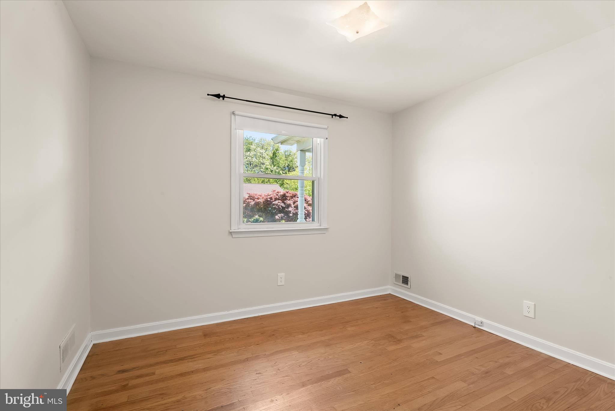 5810 Ritchie Street Glen Burnie, MD 21061 - Photo 26 of 55 an empty room with a window