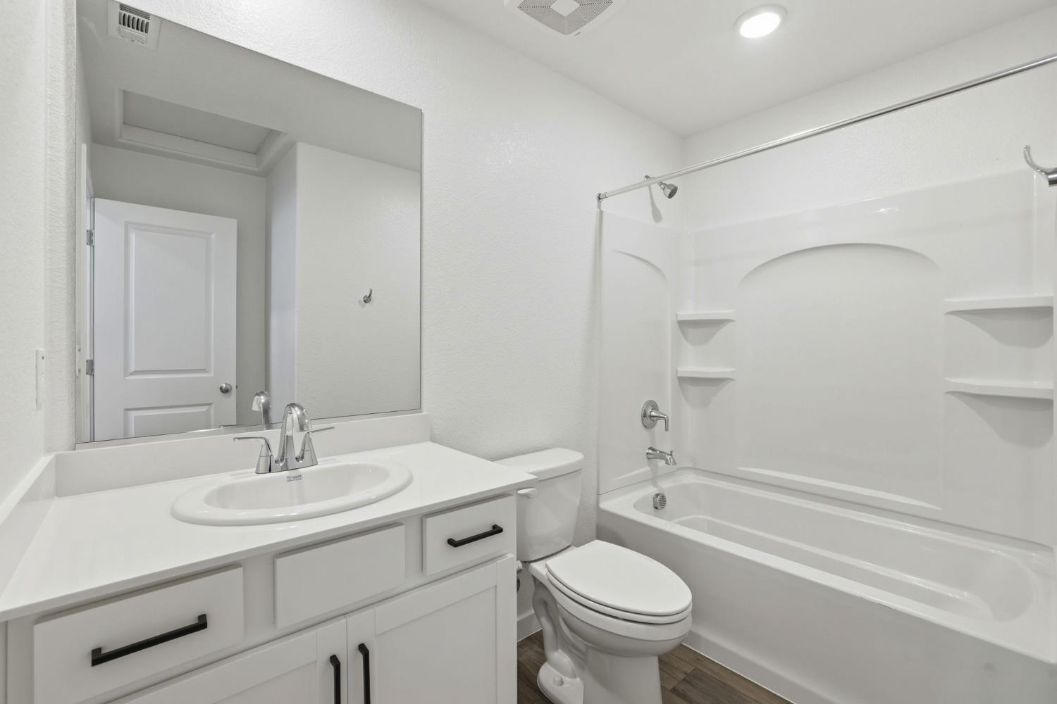 1251 Leonhardt Loop Lincoln, CA 95648 - Photo 5 of 11