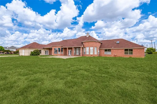 $789,000 | 7509 County Road 526, Mansfield, TX 76063