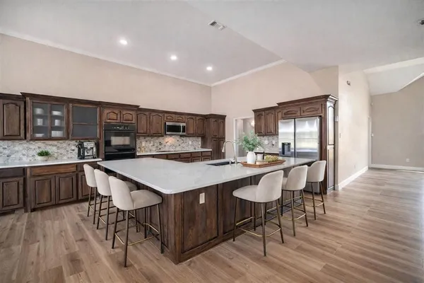 $789,000 | 7509 County Road 526, Mansfield, TX 76063