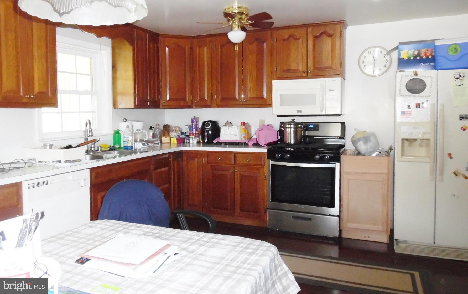 8877 Hawbottom Road Middletown, MD 21769 - Photo 8 of 22 large eat in kitchen