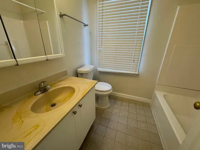 $3,700 | 9207 Hunting Pines Place, Fairfax, VA 22032