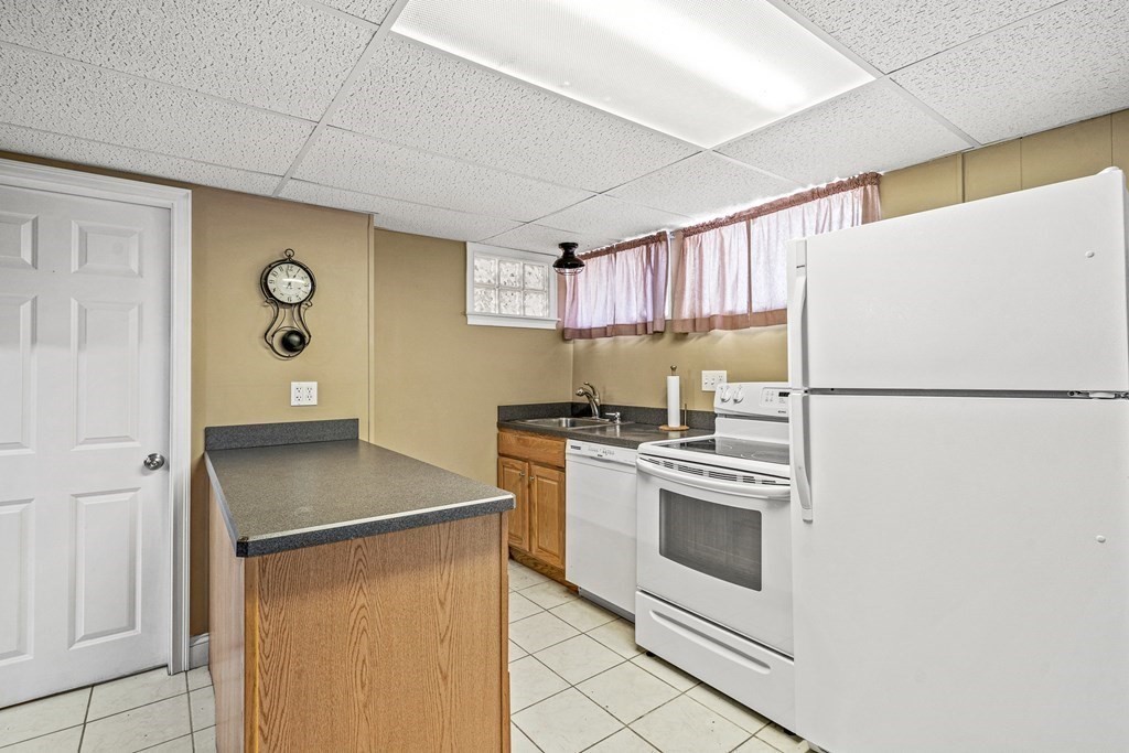 13 Ellsworth Road Peabody, MA 01960 - Photo 20 of 33 Gallery Image 20