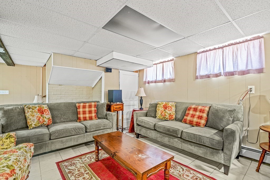 13 Ellsworth Road Peabody, MA 01960 - Photo 21 of 33 Gallery Image 21