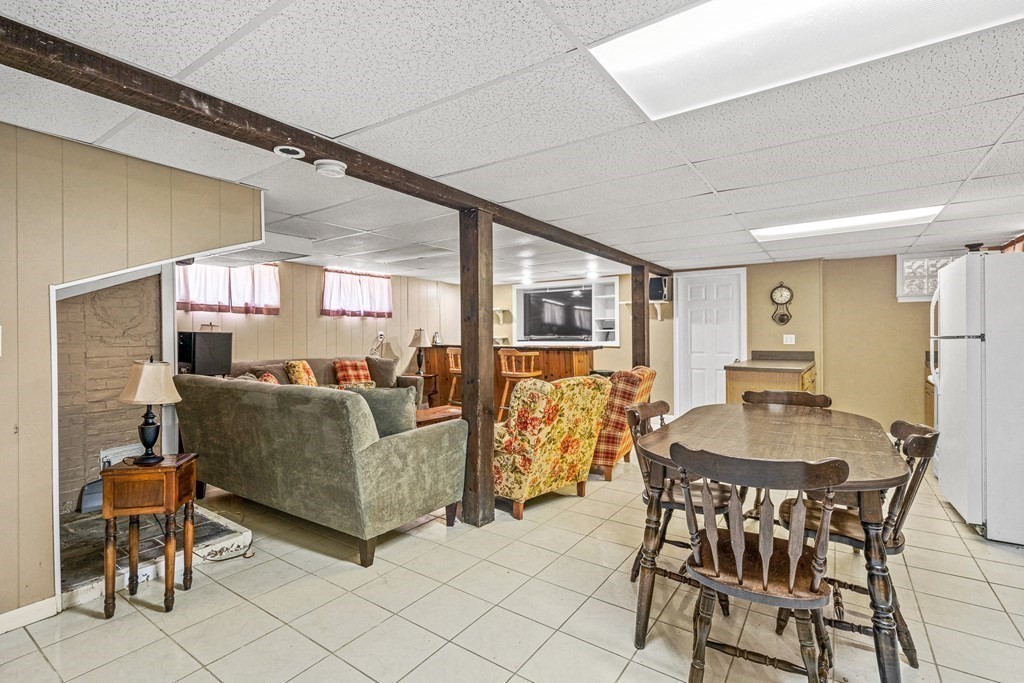 13 Ellsworth Road Peabody, MA 01960 - Photo 23 of 33 Gallery Image 23