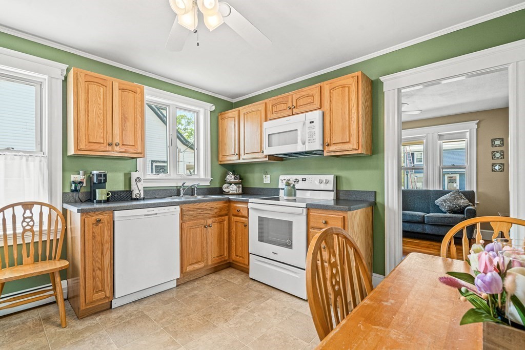 13 Ellsworth Road Peabody, MA 01960 - Photo 8 of 33 Gallery Image 8