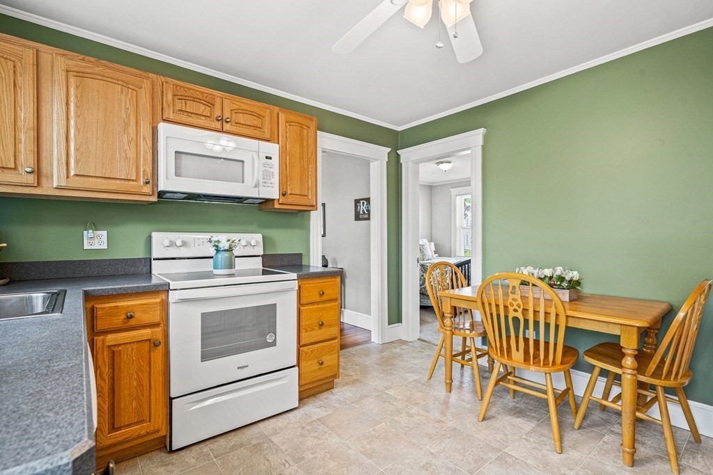 13 Ellsworth Road Peabody, MA 01960 - Photo 9 of 33 Gallery Image 9