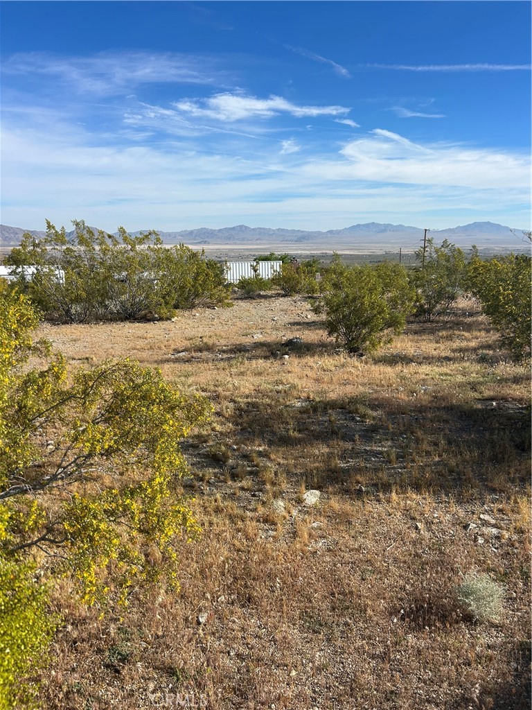 32410 Sapphire Road Lucerne Valley, CA 92356 - Photo 3 of 8 a view of an ocean