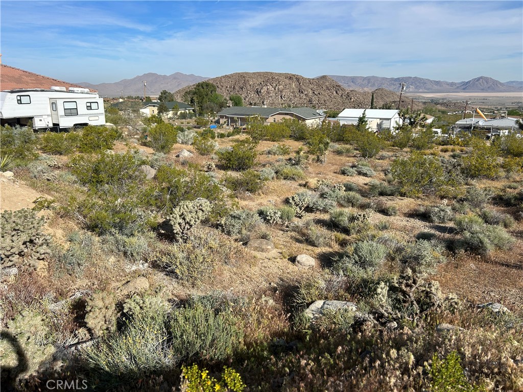 32410 Sapphire Road Lucerne Valley, CA 92356 - Photo 6 of 8 a view of city and mountain