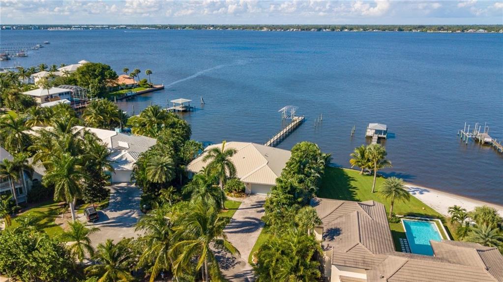 250 Southeast Cardinal Way Stuart, FL 34996 - Photo 1 of 34 Gallery Image 1