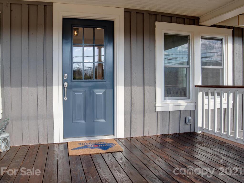 36 Center Pigeon Road Canton, NC 28716 - Photo 4 of 30 a view of front door of house