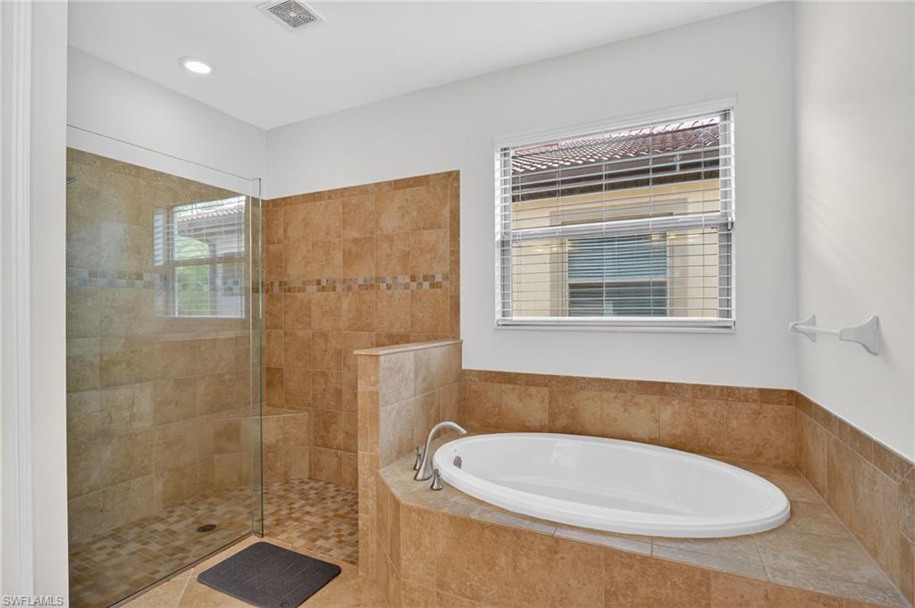 16380 Aberdeen Way Naples, FL 34110 - Photo 17 of 33