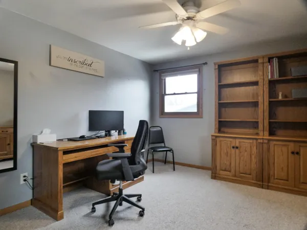 $419,900 | 929 Marvelle Lane, Green Bay, WI 54304