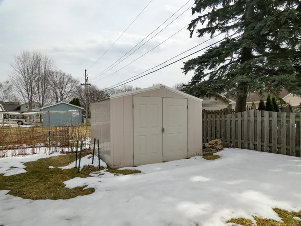 $419,900 | 929 Marvelle Lane, Green Bay, WI 54304