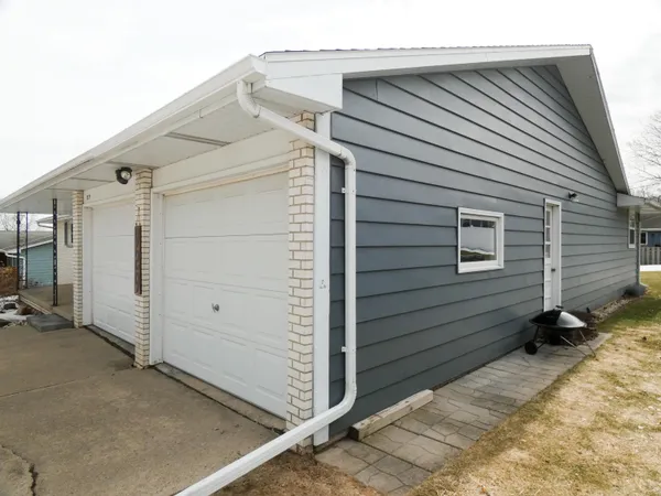 $419,900 | 929 Marvelle Lane, Green Bay, WI 54304