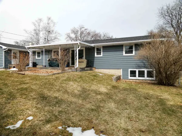 $419,900 | 929 Marvelle Lane, Green Bay, WI 54304