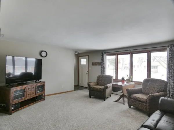 $419,900 | 929 Marvelle Lane, Green Bay, WI 54304