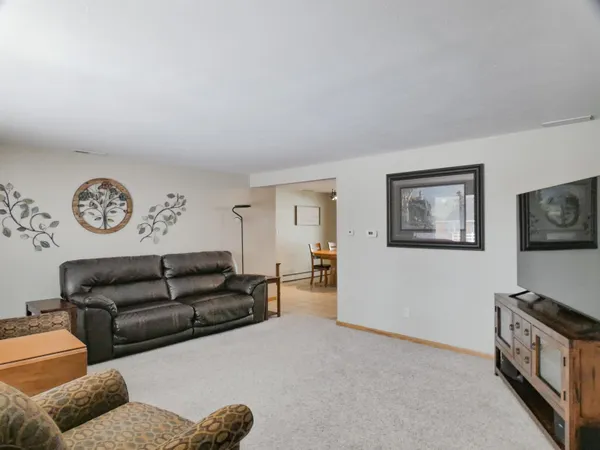 $419,900 | 929 Marvelle Lane, Green Bay, WI 54304