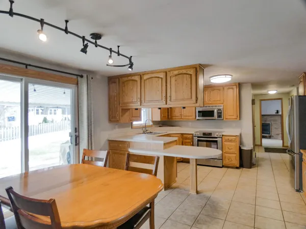 $419,900 | 929 Marvelle Lane, Green Bay, WI 54304