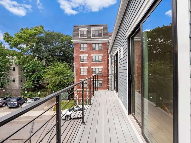 $1,324,990 | 106-108 Bunker Hill Street, Unit 6P, Boston, MA 02129